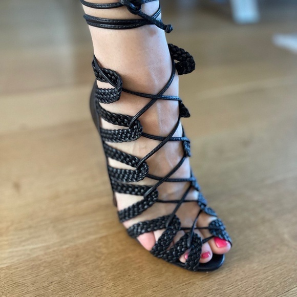 Guilhermina High Heels - Picture 1 of 3